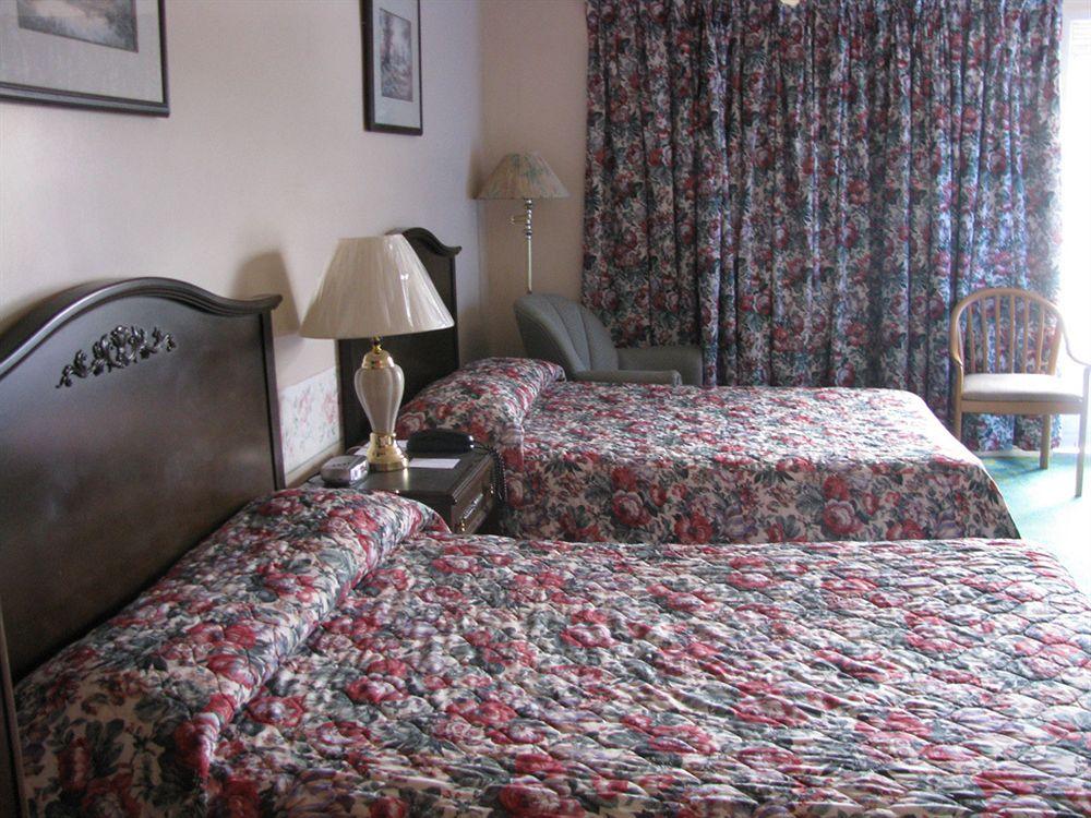 Chipican Motel Sarnia Εξωτερικό φωτογραφία