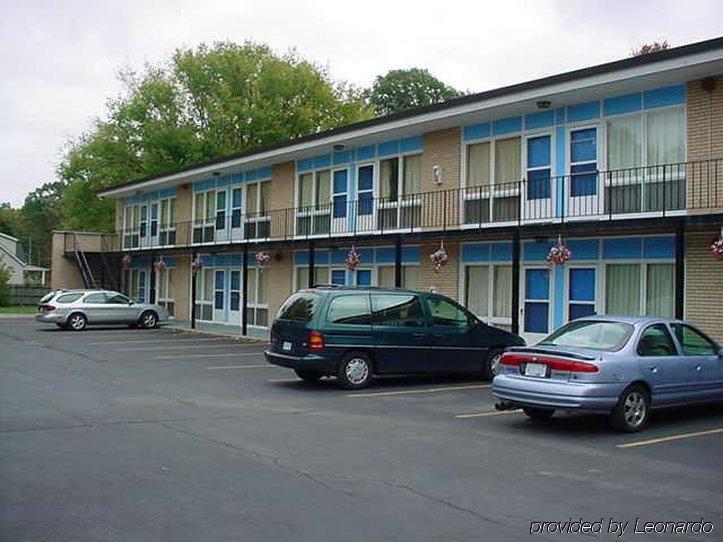 Chipican Motel Sarnia Εξωτερικό φωτογραφία