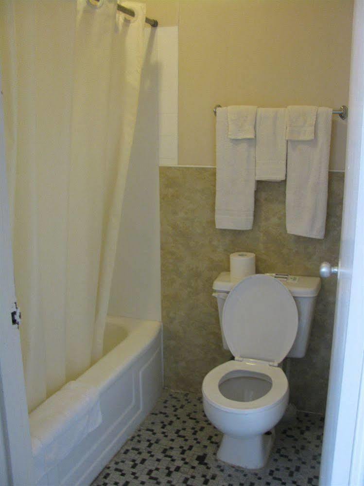 Chipican Motel Sarnia Εξωτερικό φωτογραφία